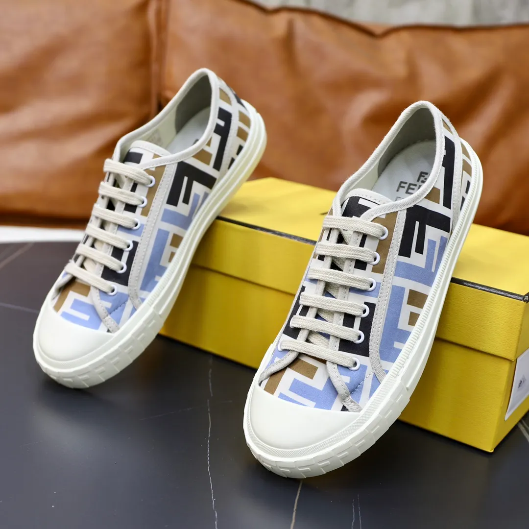 Factory price: 480 original order (couple model) Brand: FENDI Fendi 🙅‍♂️🙅‍♂️🙅‍♂️ Size: Female 35–40, Male 39-44 (45 can be customized) Grade: Official website genuine Material: Imported original LoGO fabric upper Original comfortable lining TPU wear-resistant lightweight outsole Style category: Loafers New trendy shoes Color: actual picture color